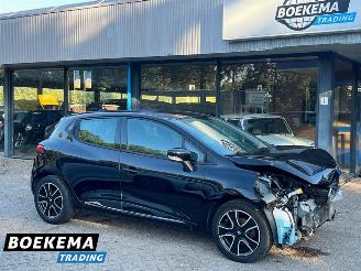 Damaged car Renault Clio 0.9 TCe Expression Navi Cruise Airco 2014/12