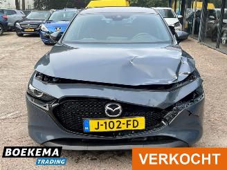 Mazda 3 2.0 e-SkyActiv-G M Hybrid Virtual Keyless Bose Navi picture 5