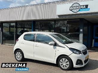damaged passenger cars Peugeot 108 1.0 e-VTi Active Airco LED 2018/2
