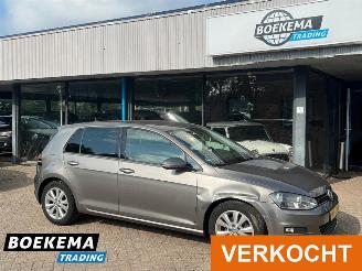 krockskadad bil auto Volkswagen Golf 1.0 TSI Connected Navi Climate Cruise 2017/3