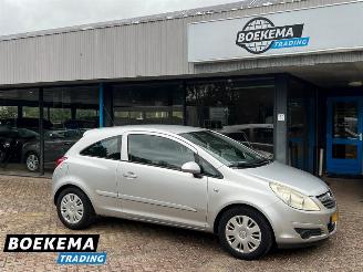 krockskadad bil auto Opel Corsa 1.2-16V Enjoy Trekhaak Metalic 2006/11