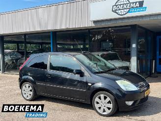 Unfallwagen Ford Fiesta 1.3 Futura Airco Trekhaak 2005/5