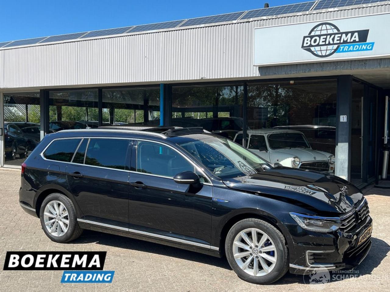 Volkswagen Passat Variant 1.4 TSI GTE Panorama Massage Virtual Camera