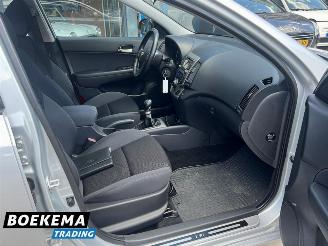 Hyundai I-30 CW 1.6i i-Motion Climate Cruise Trekhaak picture 21