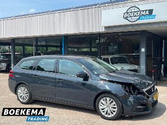 škoda osobní automobily Peugeot 308 SW 1.2 PureTech Blue Lease Navigatie Climate Cruise 2019/7