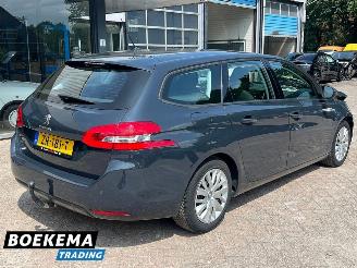 Peugeot 308 SW 1.2 PureTech Blue Lease Navigatie Climate Cruise picture 2