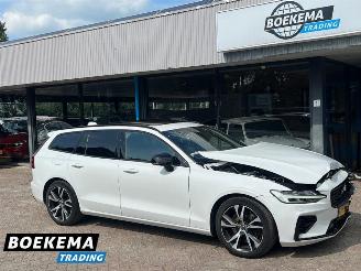krockskadad bil auto Volvo V-60 2.0 T6 Recharge AWD R-Design HUD Pano Keyless Led Navi Camera Stoelverw. 2020/12