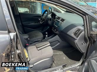 Kia Rio 1.2 CVVT Super Pack Keyless Climate Cruise PDC picture 26
