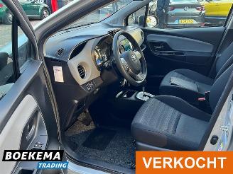 Toyota Yaris 1.5 Hybrid Now Navi Climate Cruise picture 12