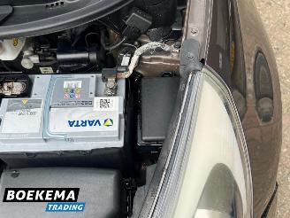 Kia Rio 1.4 CVVT 110PK Super Pack Leer Open-Dak Navigatie Stoelverw picture 12