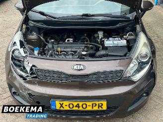 Kia Rio 1.4 CVVT 110PK Super Pack Leer Open-Dak Navigatie Stoelverw picture 10