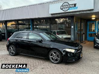 skadebil auto Mercedes A-klasse 180 Business Solution AMG ACC Navigatie Camera Stoelverw Zwarte-Hemel 2019/9