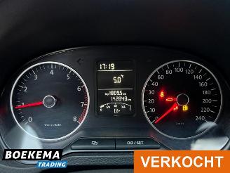 Volkswagen Polo 1.4-16V Highline 5-Deurs Navi Airco picture 22