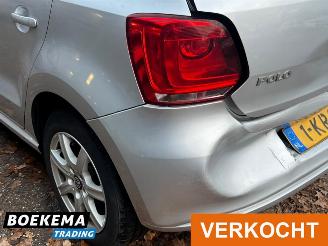 Volkswagen Polo 1.4-16V Highline 5-Deurs Navi Airco picture 6