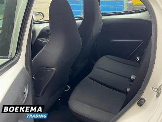 Peugeot 108 1.0 e-VTi Active Airco 5-Deurs picture 17