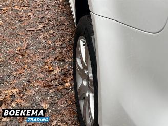 Volkswagen Touran 1.6 TDI Grijs kenteken Climate Cruise Trekh. PDC picture 10