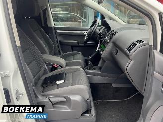 Volkswagen Touran 1.6 TDI Grijs kenteken Climate Cruise Trekh. PDC picture 20