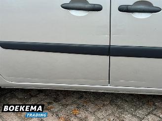 Renault Kangoo 1.5 DCI Comfort Navigatie Airco Cruise PDC Trekhaak Schuifdeur picture 9