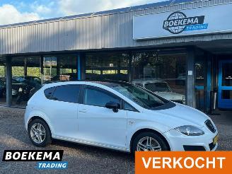 krockskadad bil auto Seat Leon 1.2 TSI Reference Airco Camera 5-Deurs 2010/10