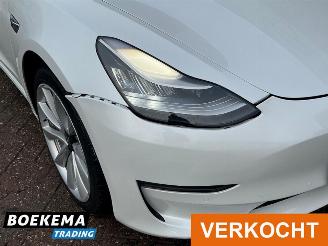 Tesla Model 3 Long Range AWD 75 kWh BTW Autopilot Glazen dak picture 6