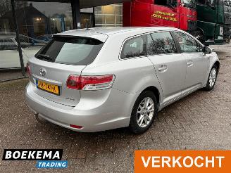 Toyota Avensis wagon 1.8 VVTi Navigatie Camera Climate Cruise picture 2