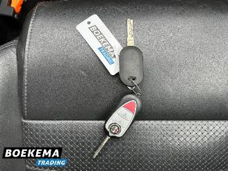 Alfa Romeo Giulietta 1.6 JTDm Distinctive Leer Climate PDC Trekhaak Cruise picture 23