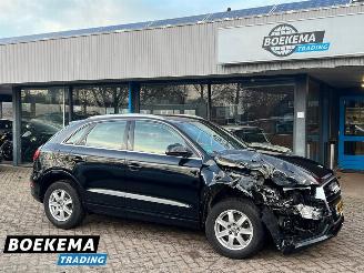 Schadeauto Audi Q3 1.4 TFSI Sport S-Line Automaat Climate Cruise Navi PDC 2015/11