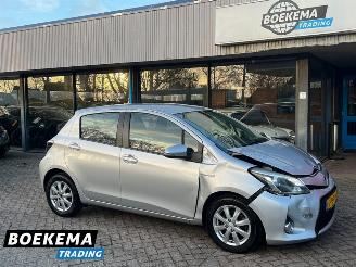 damaged passenger cars Toyota Yaris 1.5 Full Hybrid Aspiration Navi Climate Cruise Camera 2014/1