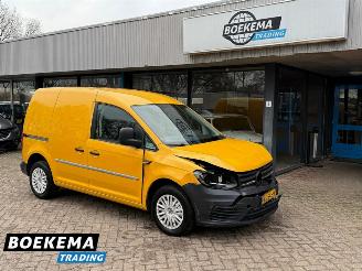 Schade bestelwagen Volkswagen Caddy 2.0 TDI Airco Trekhaak PDC Schuifdeur 2016/7