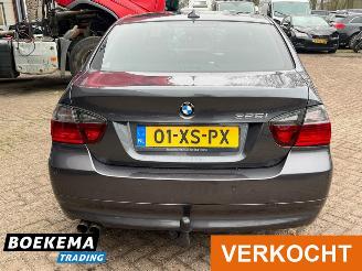 BMW 3-serie 325i Business 218PK Navi Climate Cruise PDC Trekh. picture 13