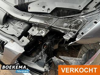 BMW 3-serie 325i Business 218PK Navi Climate Cruise PDC Trekh. picture 11