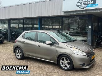 krockskadad bil auto Peugeot 208 1.4 VTi Active 5-Drs Climate Cruise Trekh. 2012/7