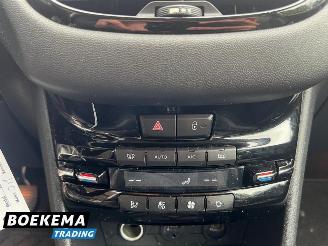 Peugeot 208 1.6 VTi Allure Leder Navi Climate Cruise PDC picture 24