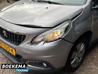 Peugeot 2008 1.2 PureTech Automaat Navi Cruise PDC picture 6