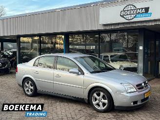 Voiture accidenté Opel Vectra 2.2 16V Elegance 155PK Aut Cruise PDC Trek. 2004/10
