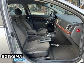 Opel Vectra 2.2 16V Elegance 155PK Aut Cruise PDC Trek. picture 15