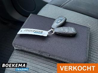 Ford Grand C-Max 1.6 Titanium 150PK 6-Pers Navi Cruise Climate PDC picture 39