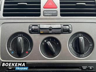 Volkswagen Touran 1.4 TSI Cross Xenon Airco Cruise PDC Trekh. picture 20