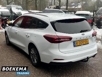 Ford Focus Wagon 1.0 EcoBoost 125PK Hybrid Navi Climate Cruise PDC Trekh. picture 3