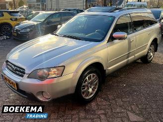 Subaru Outback 2.5i 4WD Comfort Pano Navi Climate Cruise Stoelverw. Trekh. picture 4