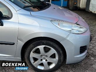 Peugeot 207 1.4 VTi Sublime 5-Drs Airco picture 7