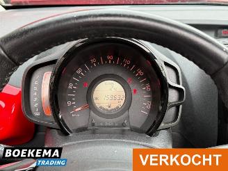 Toyota Aygo 1.0 VVT-i X-Wave Open-Dak Airco Cruise picture 19