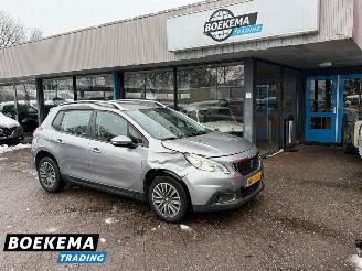 uszkodzony samochody osobowe Peugeot 2008 1.2 PureTech Automaat Navigatie Cruise NAP! 2017/2