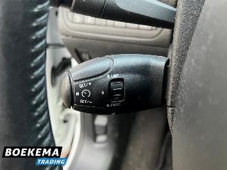 Peugeot 2008 1.2 VTi Active Premium Navi Cruise Airco PDC Trekh. picture 22