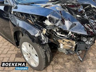 Skoda Octavia Combi 1.0 e-TSI Business Edition Navigatie Cruise Lane-Ass picture 6