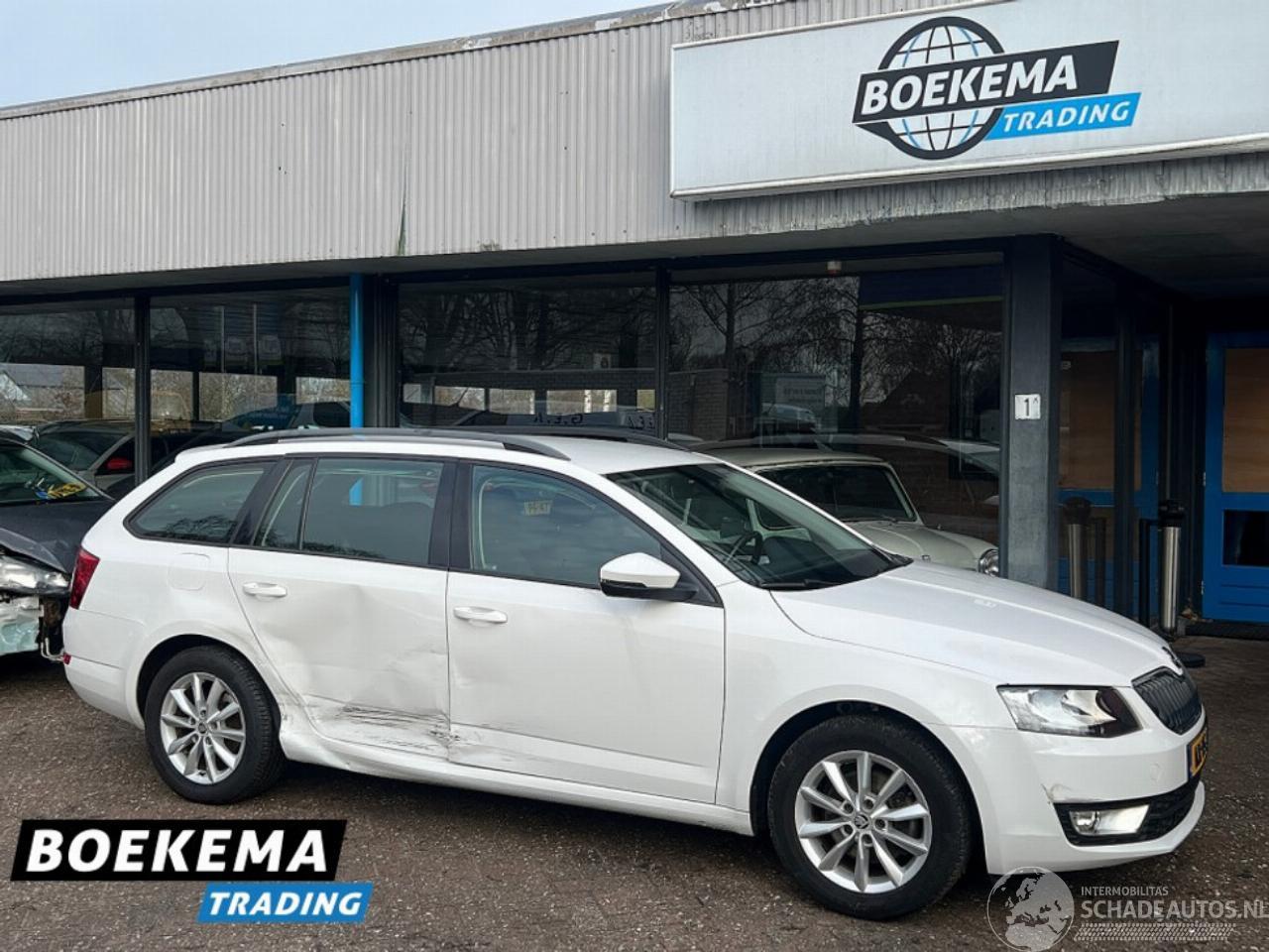 Skoda Octavia Combi 1.0 TSI Business Navi Cruise Climate Trekh.