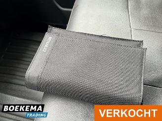 Renault Master T35 2.3 DCI L2H3 3-Pers Navigatie Cruise Airco PDC Trekhaak picture 21