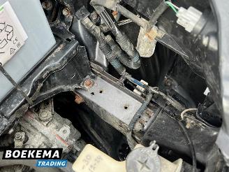 Toyota Verso S 1.3 VVT-i Aspiration Automaat Airco Camera picture 10