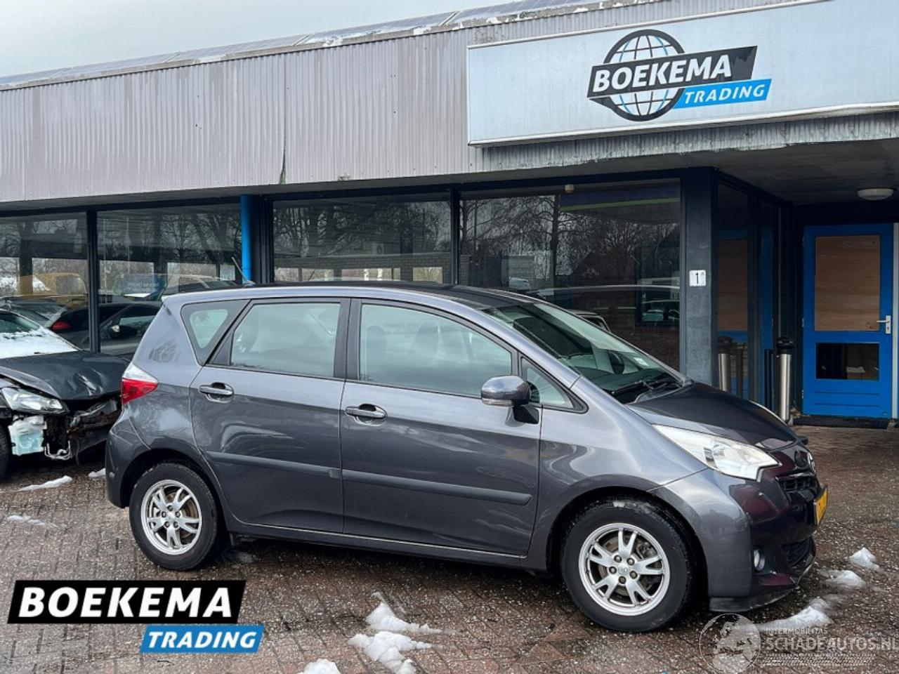 Toyota Verso S 1.3 VVT-i Aspiration Automaat Airco Camera