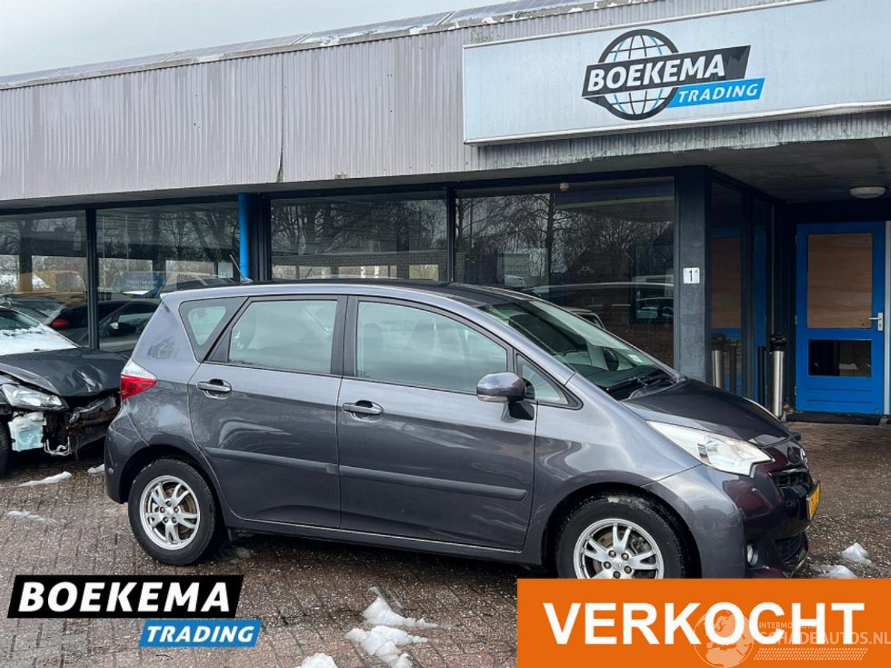 Toyota Verso S 1.3 VVT-i Aspiration Automaat Airco Camera